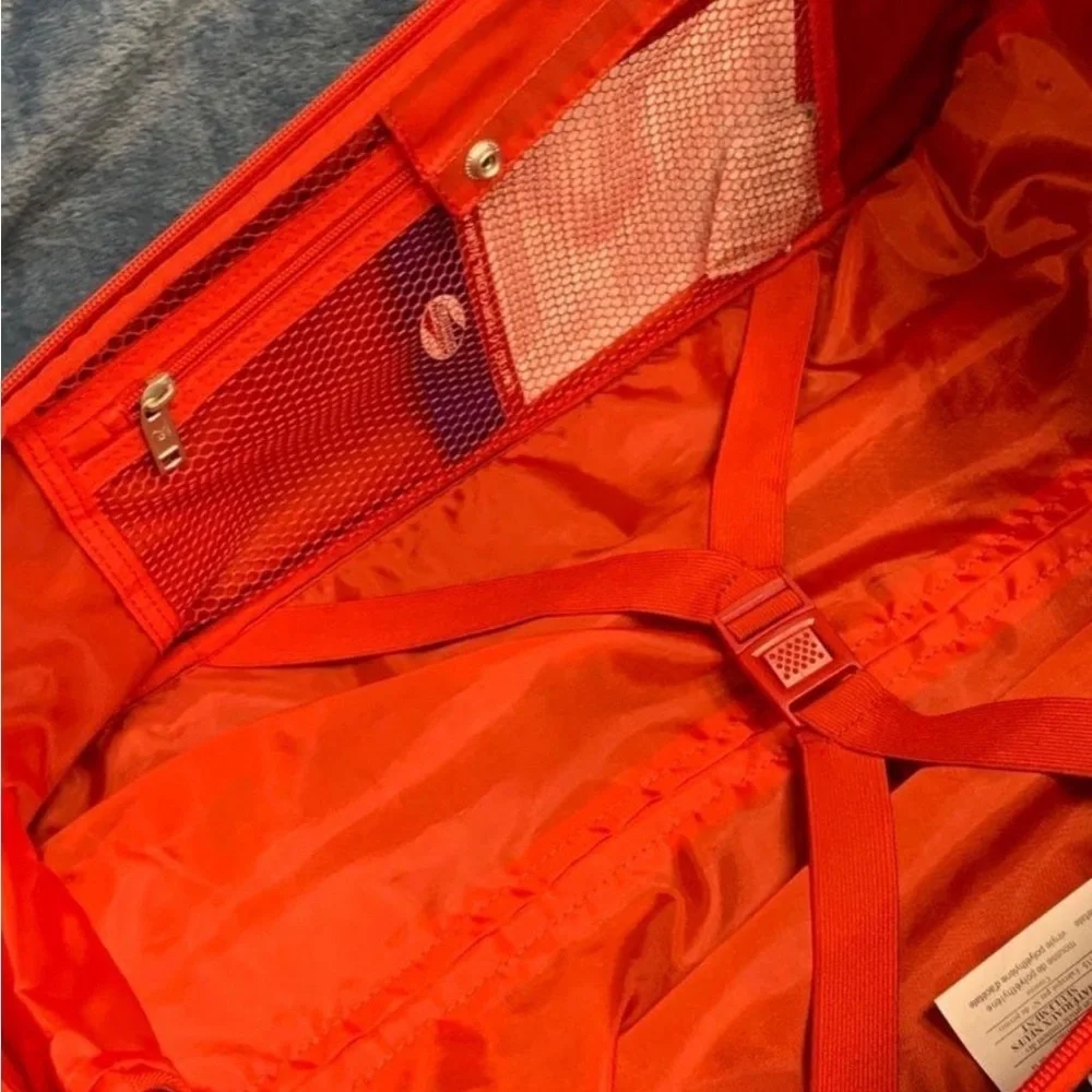 Vintage BNWT Disney Suitcase & Duffle Bag. Ready for your next Trip!